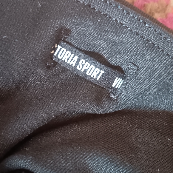 *SOLD*Victoria Secret Victoria Sport Cutout Leggings Black Small - Picture 6 of 6